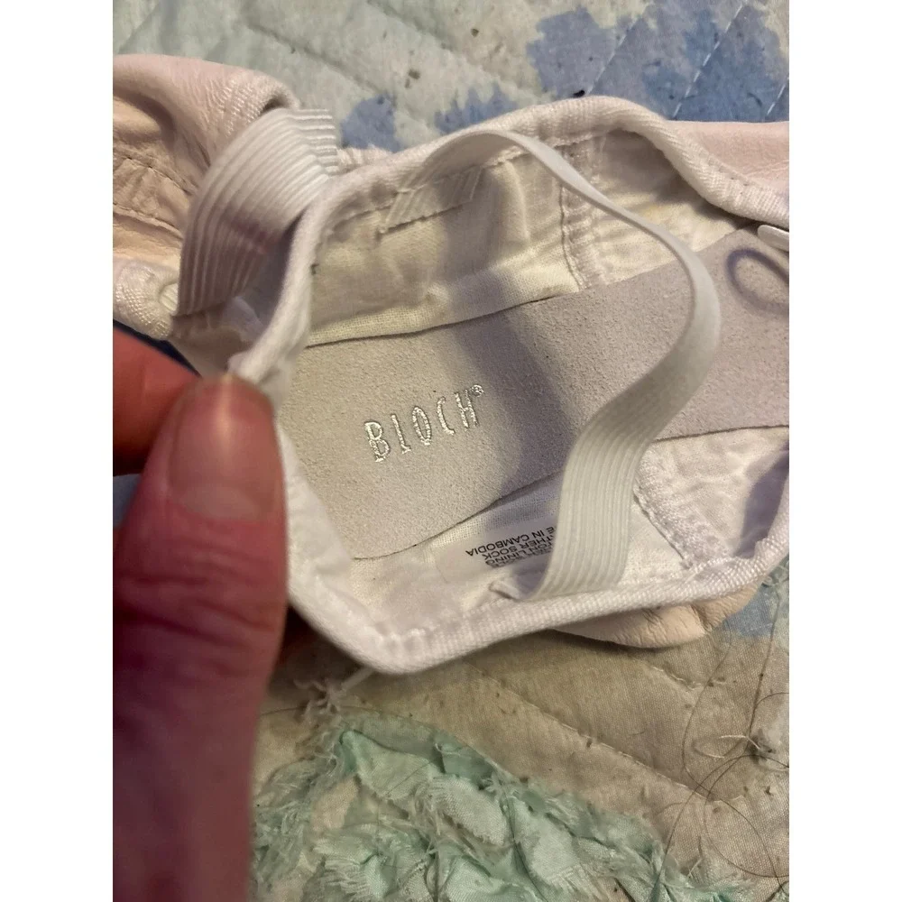NEW Bloch Dancewear Girls White‎ Genuine Leather Ballet Slippers, Size 12